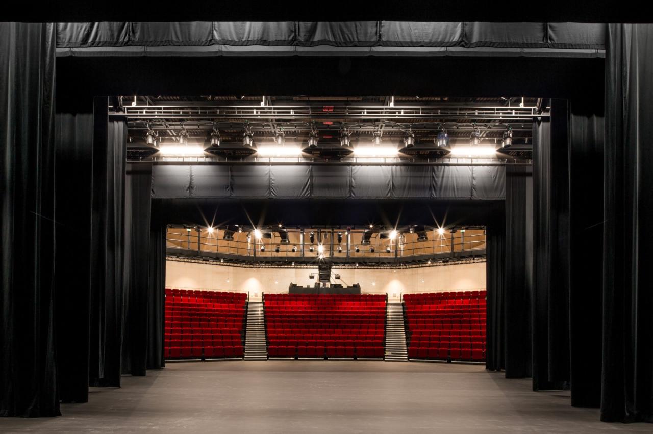 BIM建筑|马戏团式建筑，Domaine de Bayssan 剧院 / K architectures