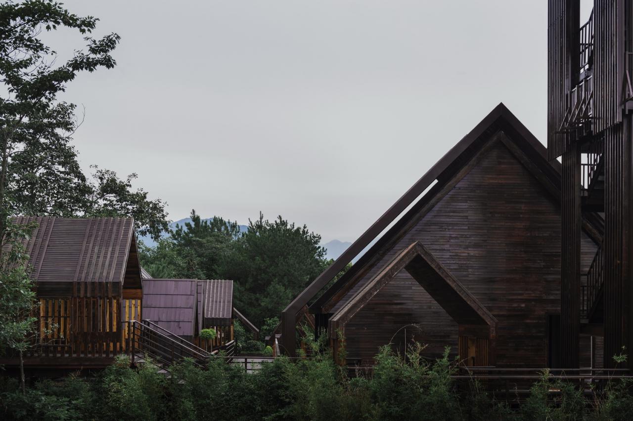 BIM建筑|木屋小镇：岛屿 · 丛林 · 小木屋，九江 / 平介设计