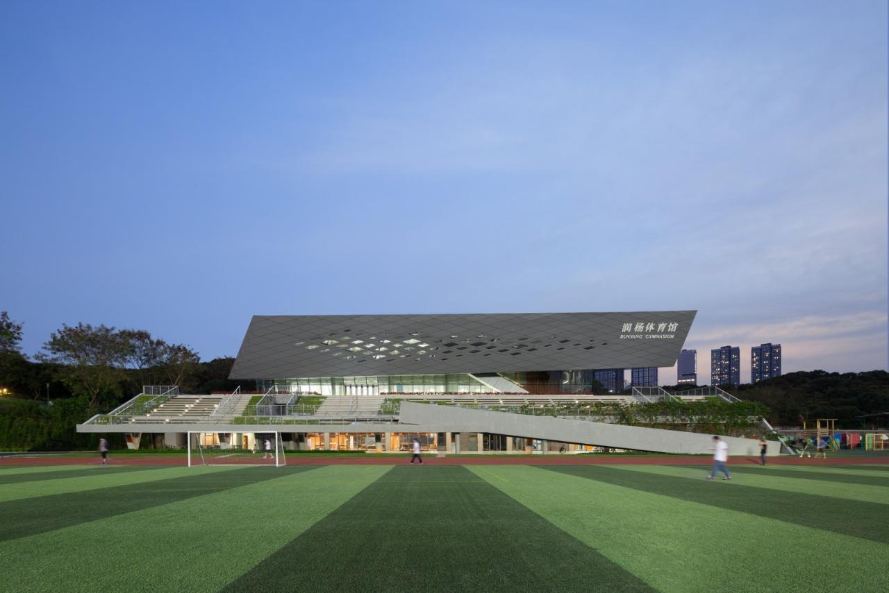 BIM建筑|南方科技大学体育馆 / URBANUS都市实践