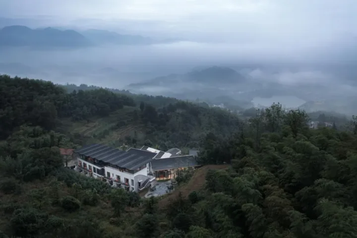BIM建筑|雨屋 / 来建筑设计工作室