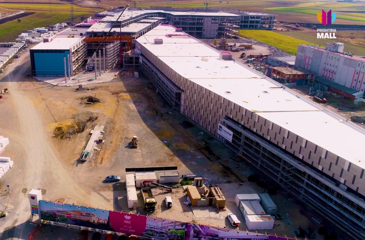 BIM建筑|普里什蒂纳购物中心/ Laguarda.Low Architects (LLA)