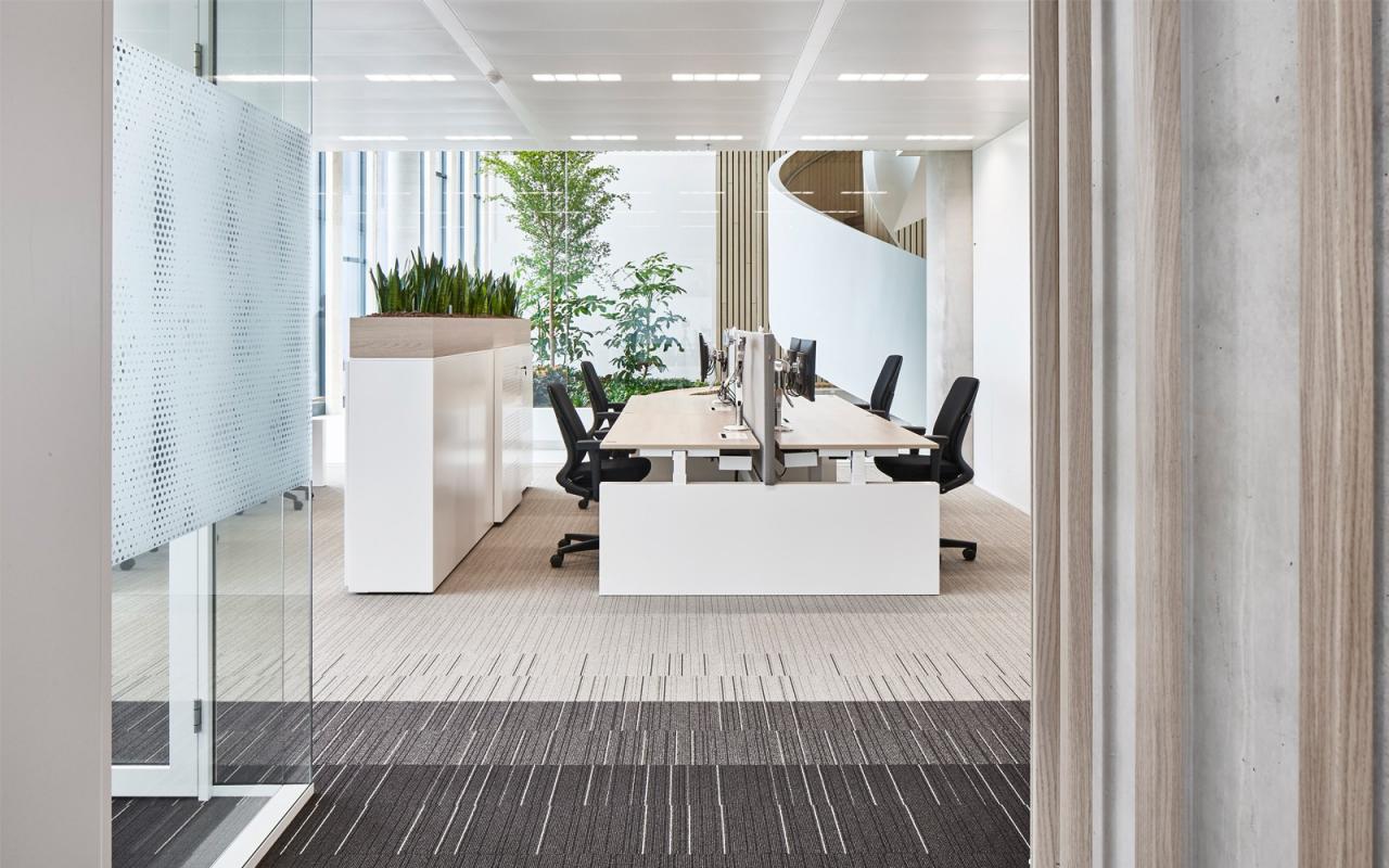 BIM建筑|佳能生产印刷总部 / Broekbakema