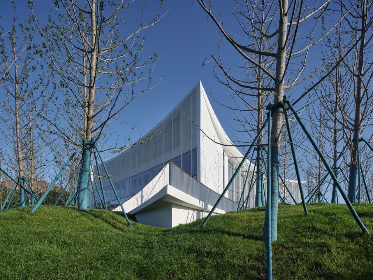 BIM建筑|藏马山飞毯 ：亲子活动中心 / 栖城设计