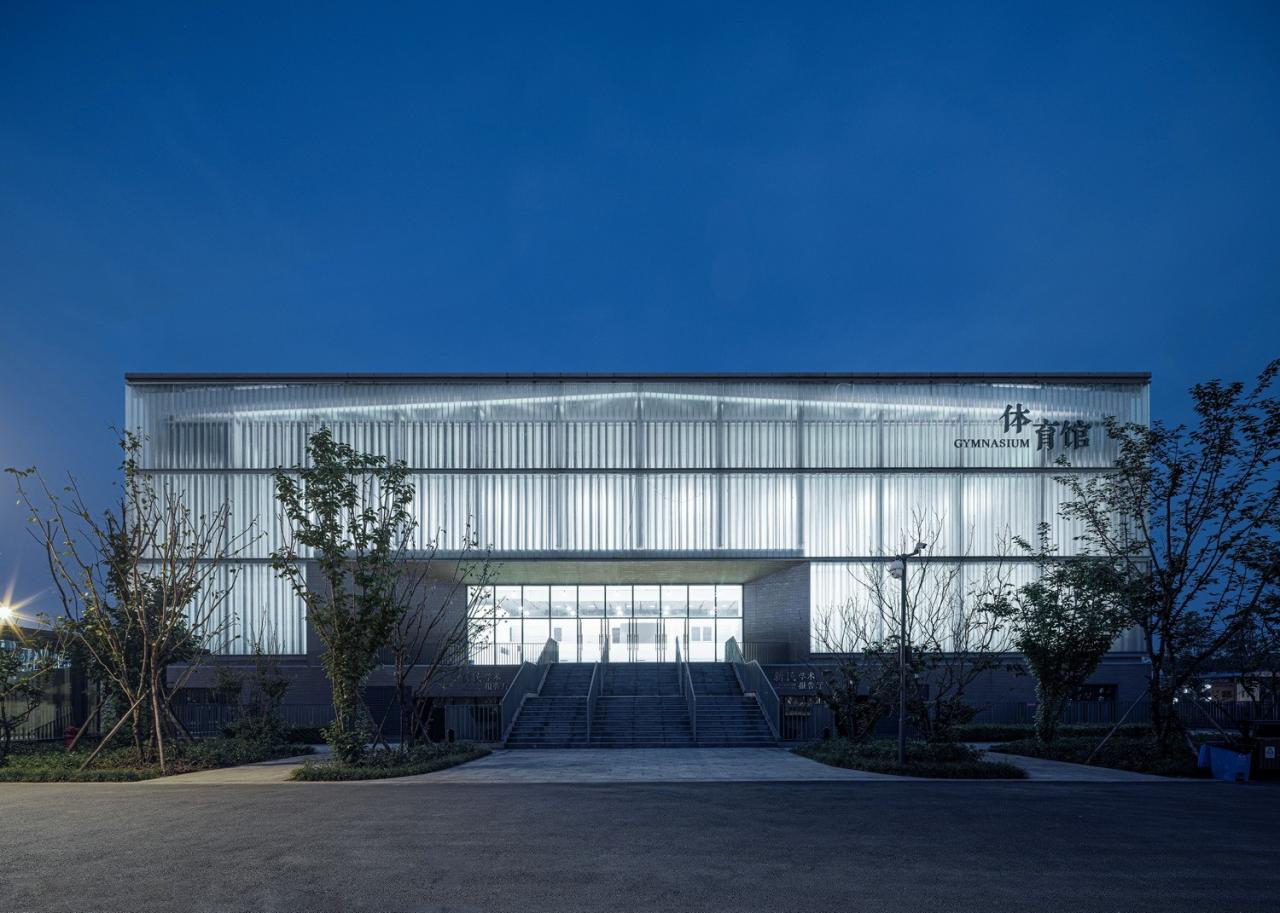 BIM建筑|西南大学附属中学两江校区：消失的高密度校园 / gad