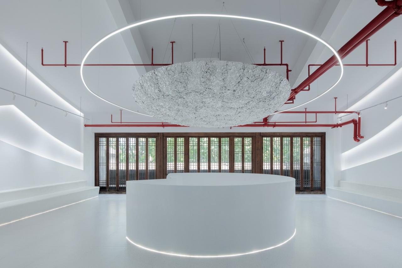 BIM建筑|时代共生：朱紫坊历史古厝中的“现代白” / 平衡空间设计