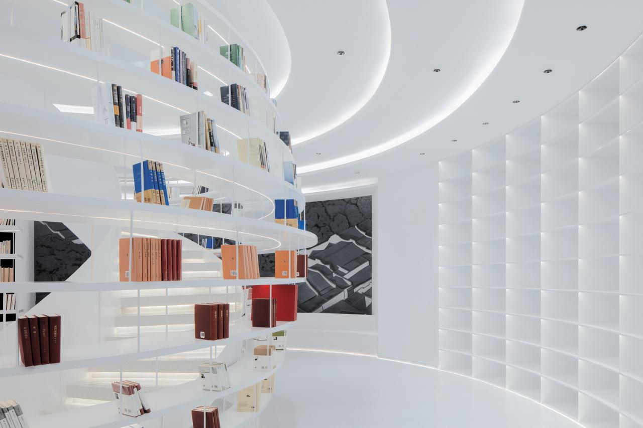 BIM建筑|时代共生：朱紫坊历史古厝中的“现代白” / 平衡空间设计