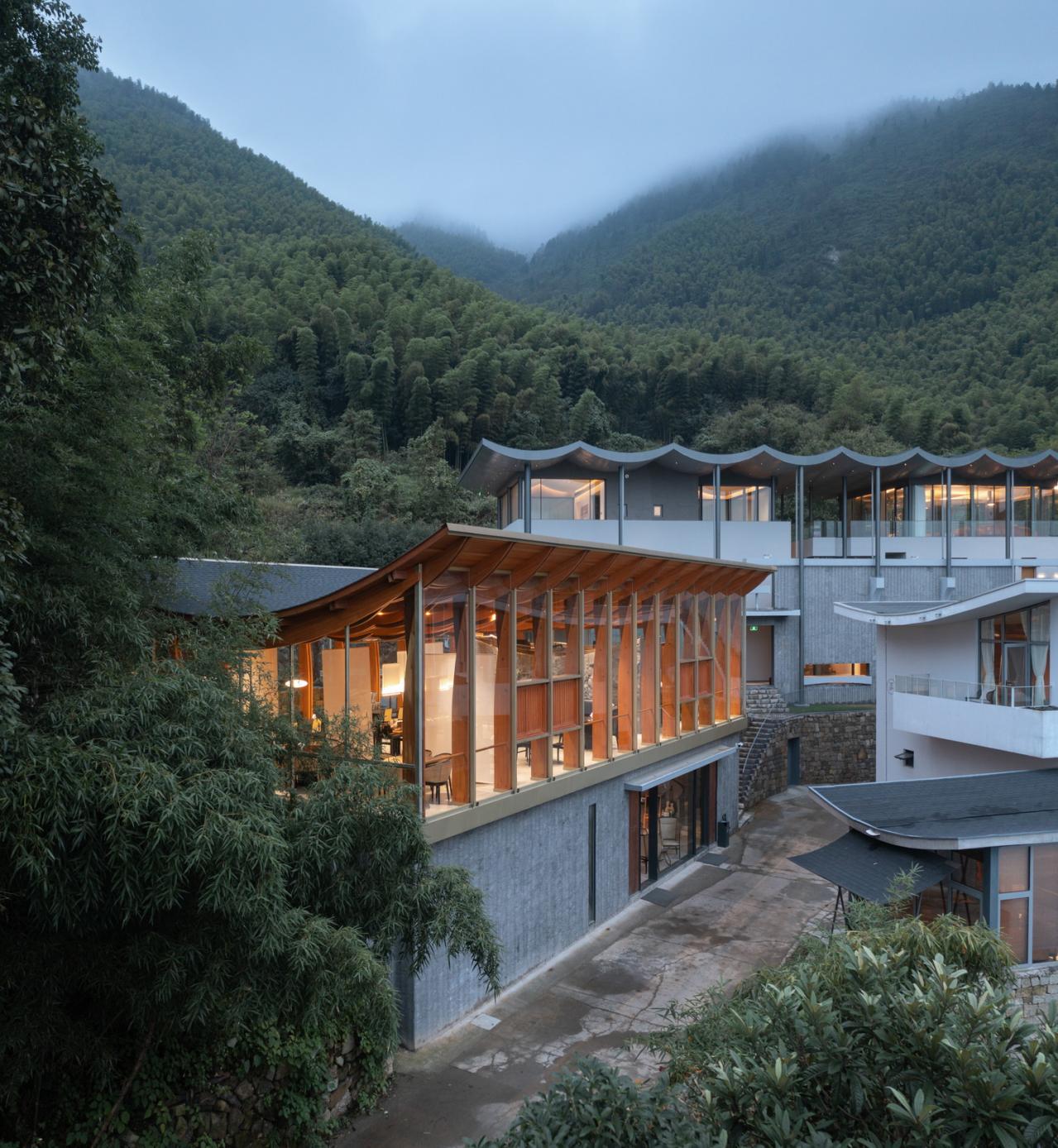 BIM建筑|雨屋 / 来建筑设计工作室