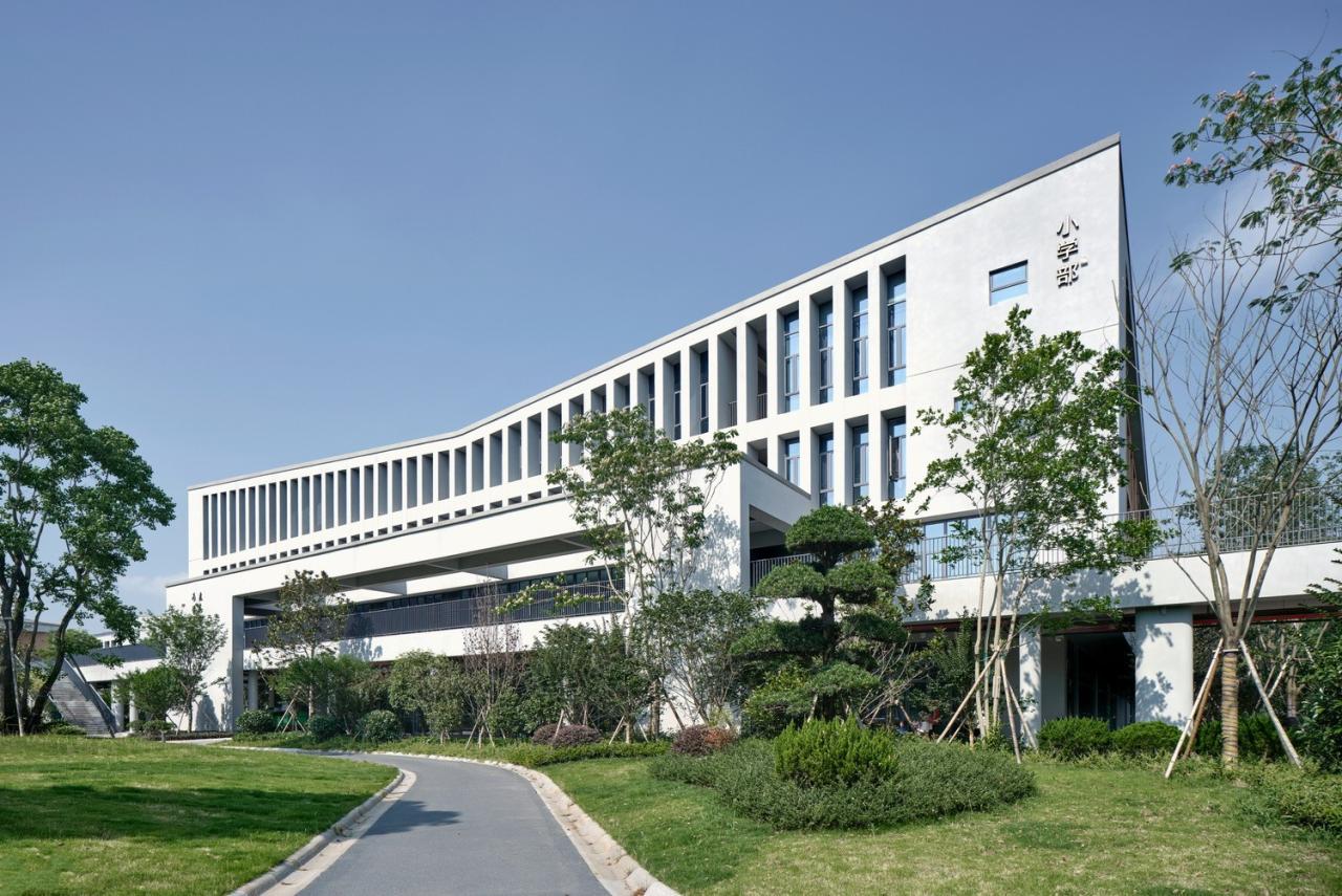 BIM建筑|树下问道，山间筑园 ——乐清市荆山公学 / 浙江大学建筑设计研究院有限公司