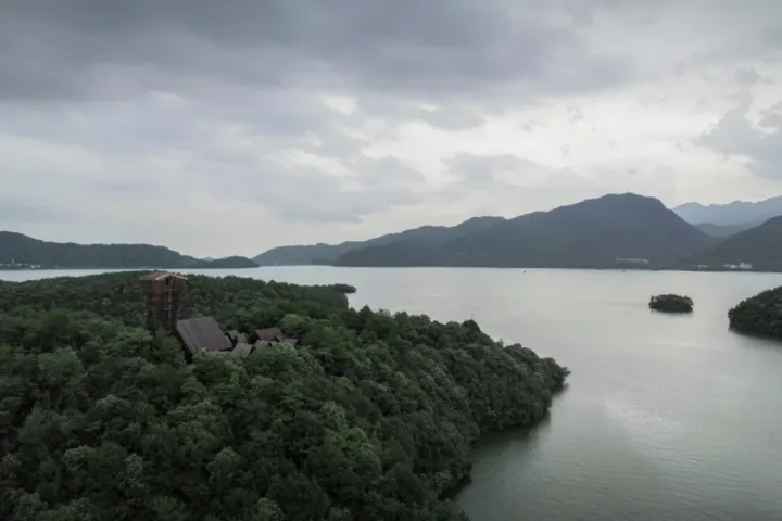 BIM建筑|木屋小镇：岛屿 · 丛林 · 小木屋，九江 / 平介设计