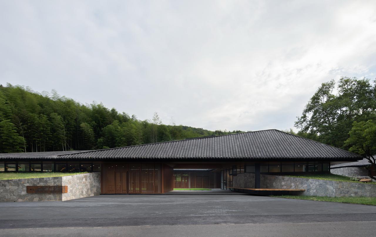 BIM建筑|无想山秋湖驿站 / 米思建筑