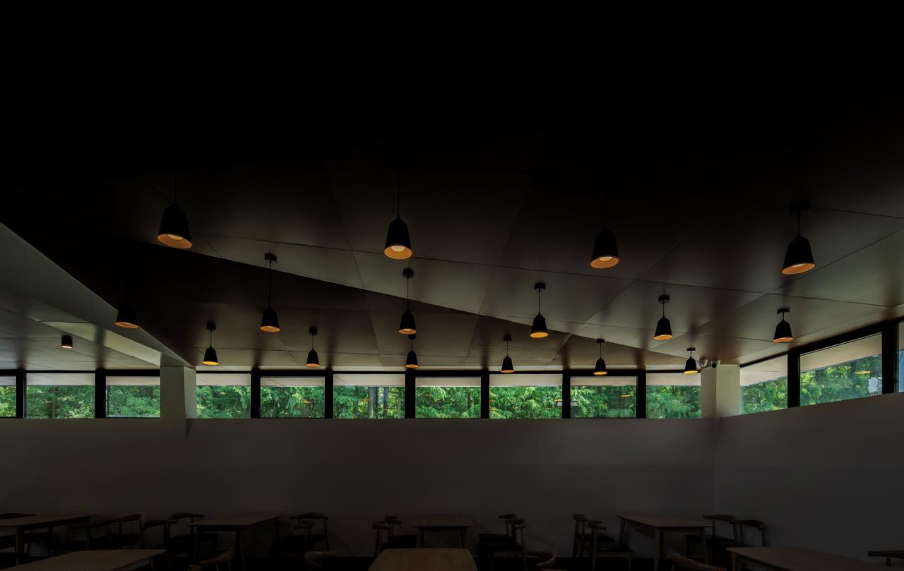 BIM建筑|无想山秋湖驿站 / 米思建筑