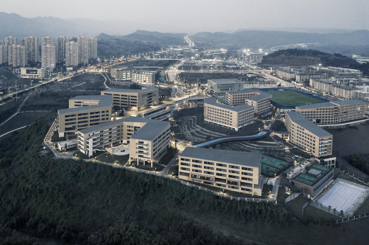 BIM建筑|西南大学附属中学两江校区：消失的高密度校园 / gad