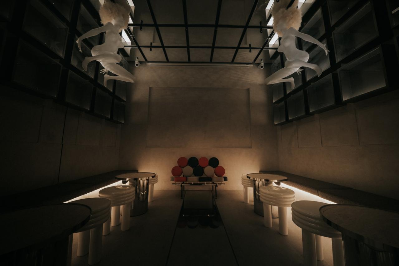 BIM建筑|KoRoVa Bar / 低态建筑