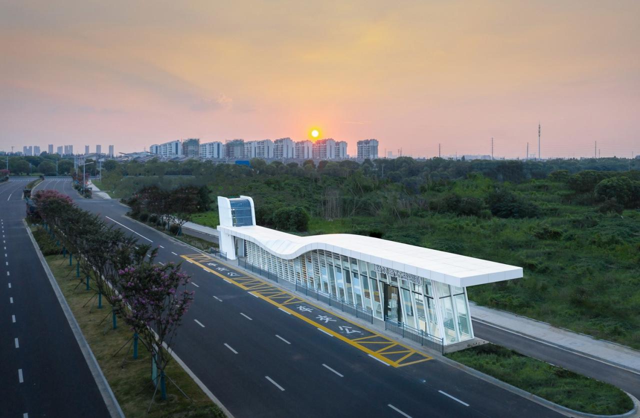 BIM建筑|有趣的等候：张家港高铁新城公交站台设计 / 中衡设计