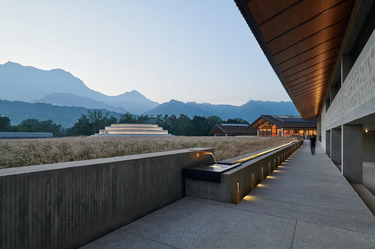 BIM建筑|叠川麦芽威士忌酒厂 / 如恩设计研究室