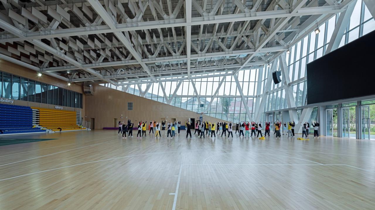 BIM建筑|重庆两江人民小学：在大自然里勇敢冒险 / gad