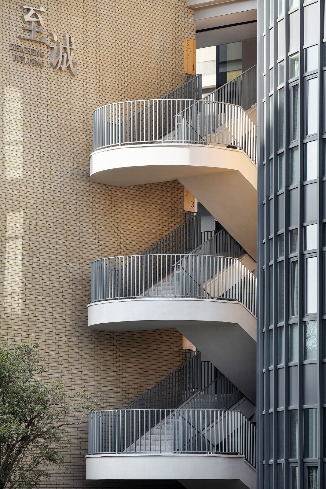 BIM建筑|西南大学附属中学两江校区：消失的高密度校园 / gad