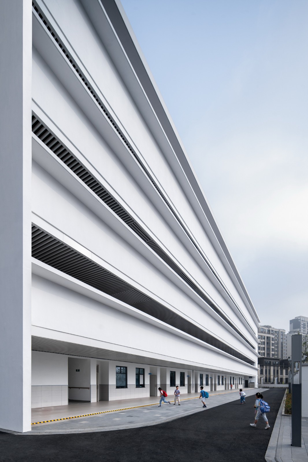 BIM建筑|维度的转移：凤西小学 / 米丈建筑