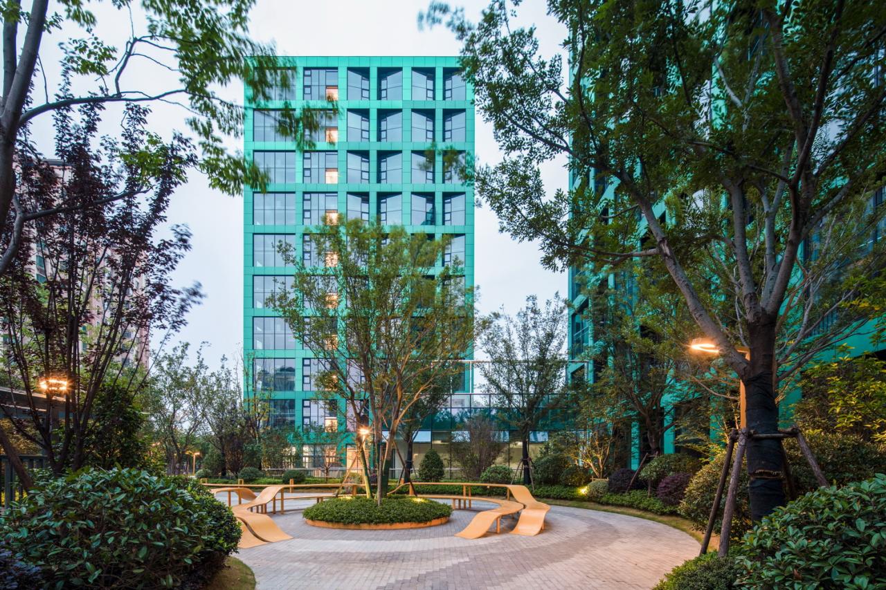 BIM建筑|南京银城KinmaQ+社区 / 优意建筑设计