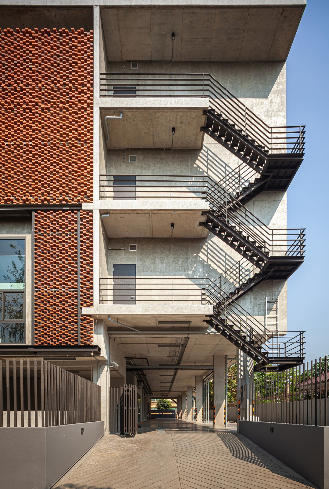 BIM建筑|MTL 办公室 / Junsekino Architect and Design