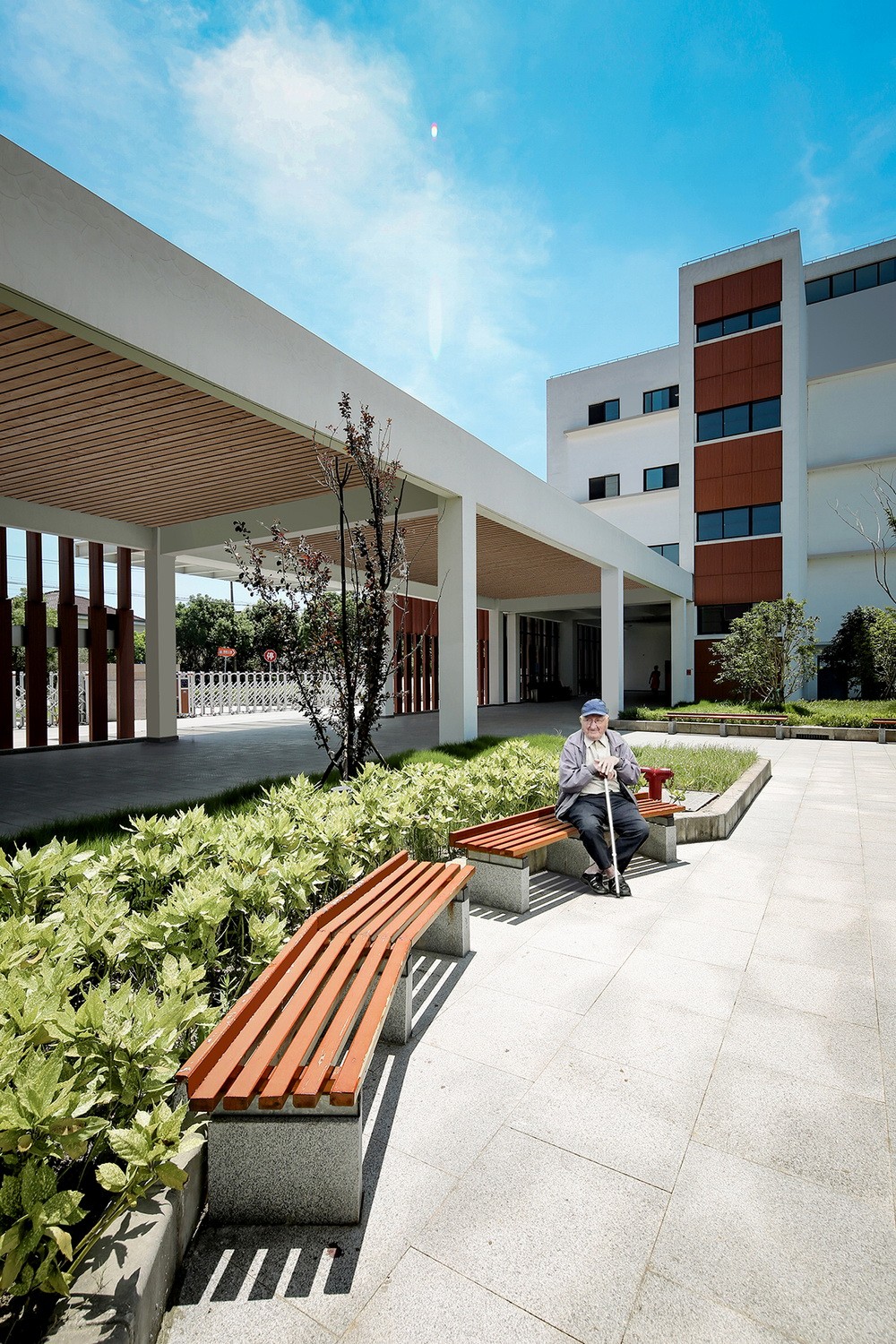 BIM建筑|赵巷康宁养护院建筑设计—这里欢迎自由的老灵魂 / 上海久利建筑事务所