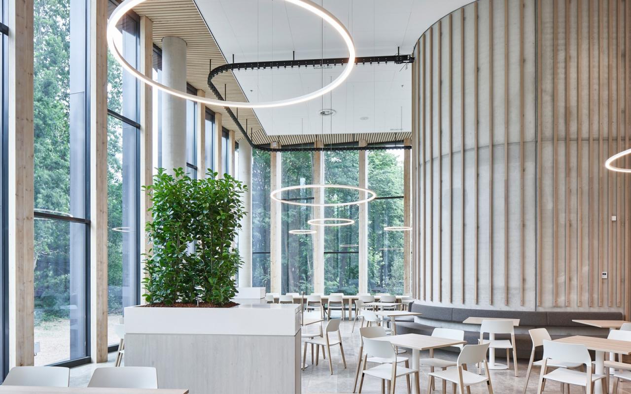 BIM建筑|佳能生产印刷总部 / Broekbakema