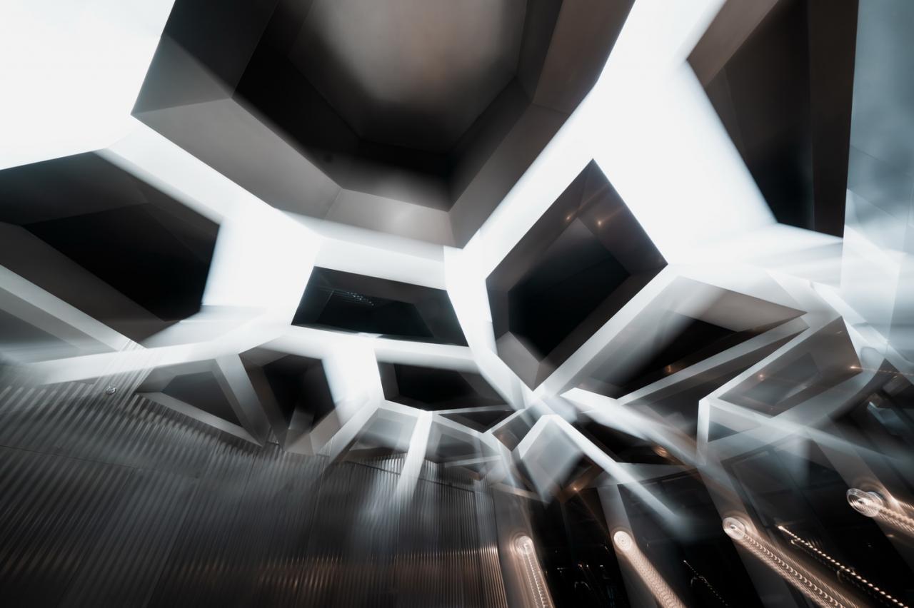 BIM建筑|KoRoVa Bar / 低态建筑