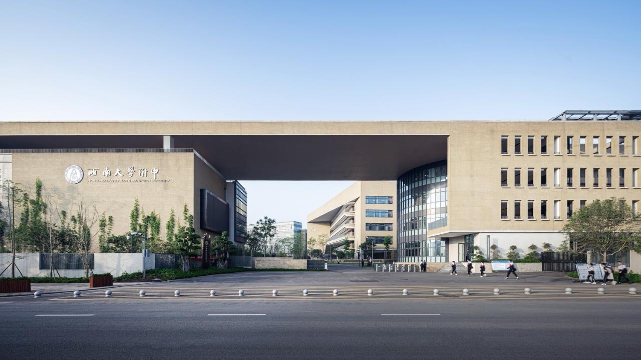 BIM建筑|西南大学附属中学两江校区：消失的高密度校园 / gad