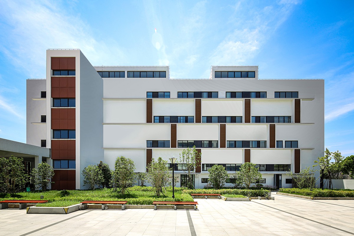 BIM建筑|赵巷康宁养护院建筑设计—这里欢迎自由的老灵魂 / 上海久利建筑事务所