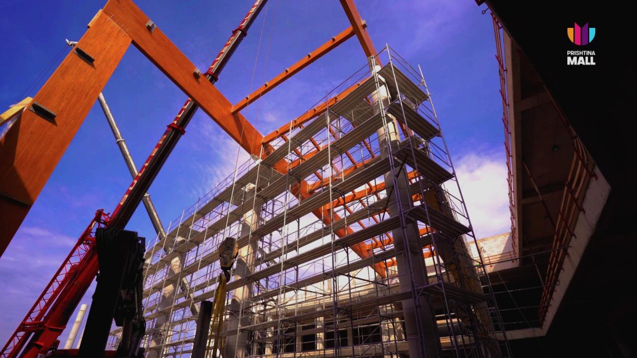 BIM建筑|普里什蒂纳购物中心/ Laguarda.Low Architects (LLA)