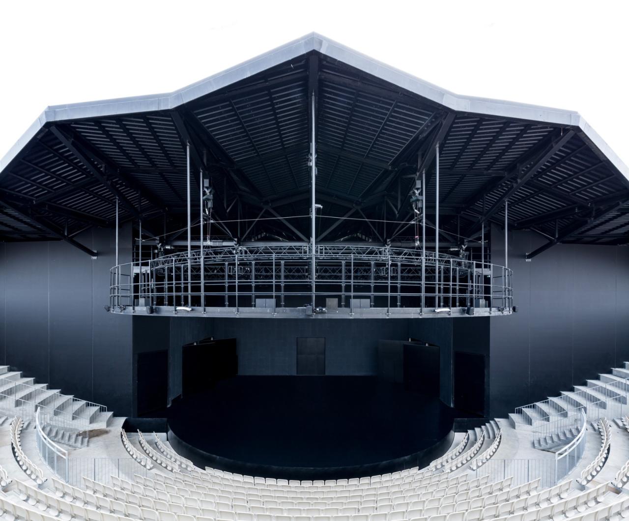 BIM建筑|马戏团式建筑，Domaine de Bayssan 剧院 / K architectures