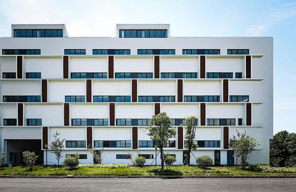 BIM建筑|赵巷康宁养护院建筑设计—这里欢迎自由的老灵魂 / 上海久利建筑事务所