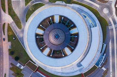 BIM建筑|法克罗的光隧道照亮波兰汽车站-BIM建筑网