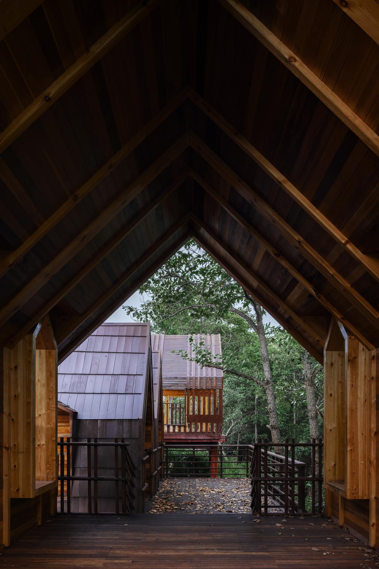 BIM建筑|木屋小镇：岛屿 · 丛林 · 小木屋，九江 / 平介设计