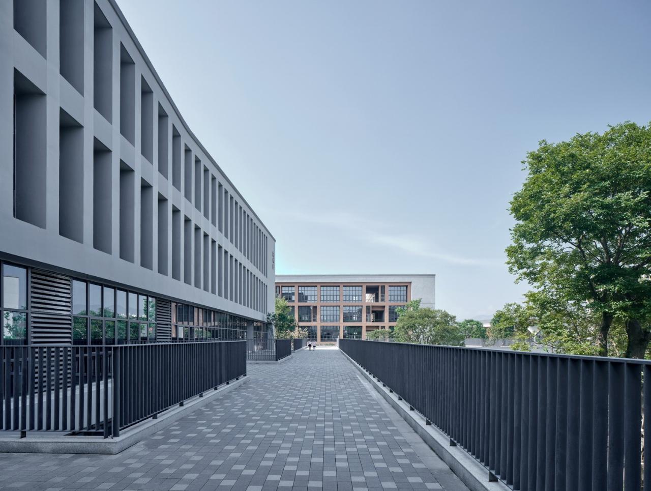 BIM建筑|树下问道，山间筑园 ——乐清市荆山公学 / 浙江大学建筑设计研究院有限公司