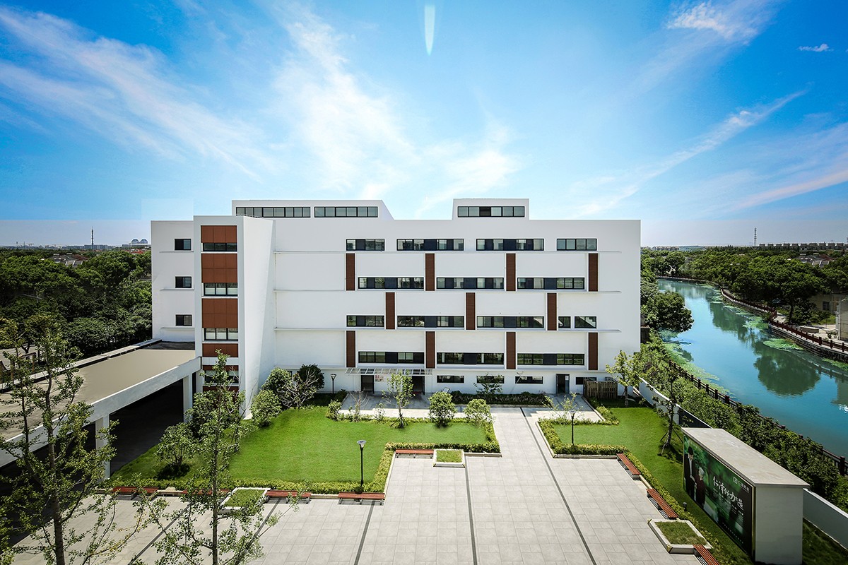 BIM建筑|赵巷康宁养护院建筑设计—这里欢迎自由的老灵魂 / 上海久利建筑事务所