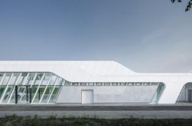 BIM建筑|有趣的等候：张家港高铁新城公交站台设计 / 中衡设计-BIM建筑网