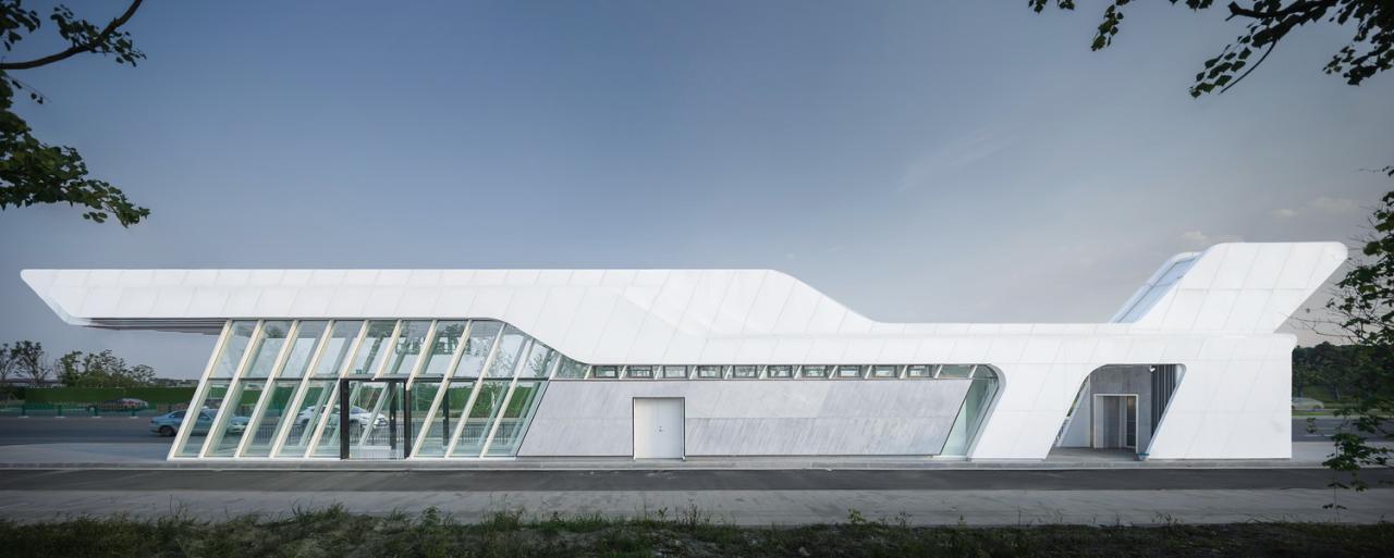 BIM建筑|有趣的等候：张家港高铁新城公交站台设计 / 中衡设计