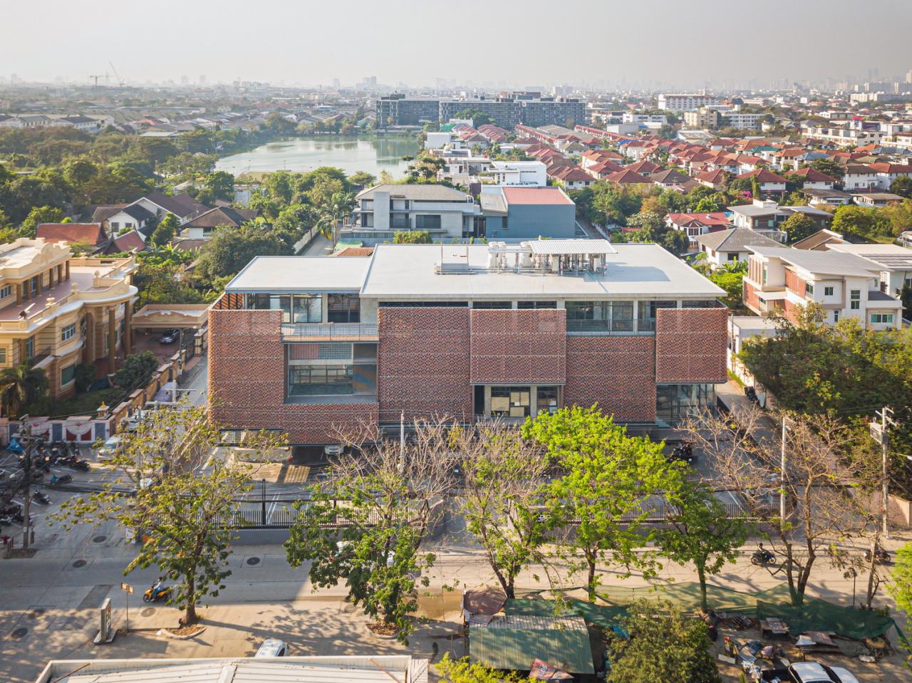 BIM建筑|MTL 办公室 / Junsekino Architect and Design