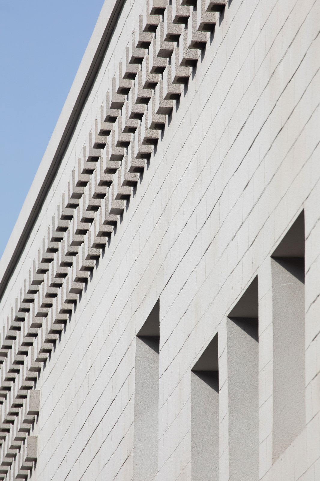 BIM建筑|和椿科技二号厂房 / 张朋千建筑事务所