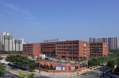 BIM建筑|“合”与“和” 厅、堂与庭：西安市航天城第一中学建筑设计 / 西安建筑科技大学建筑设计研究院-BIM建筑网