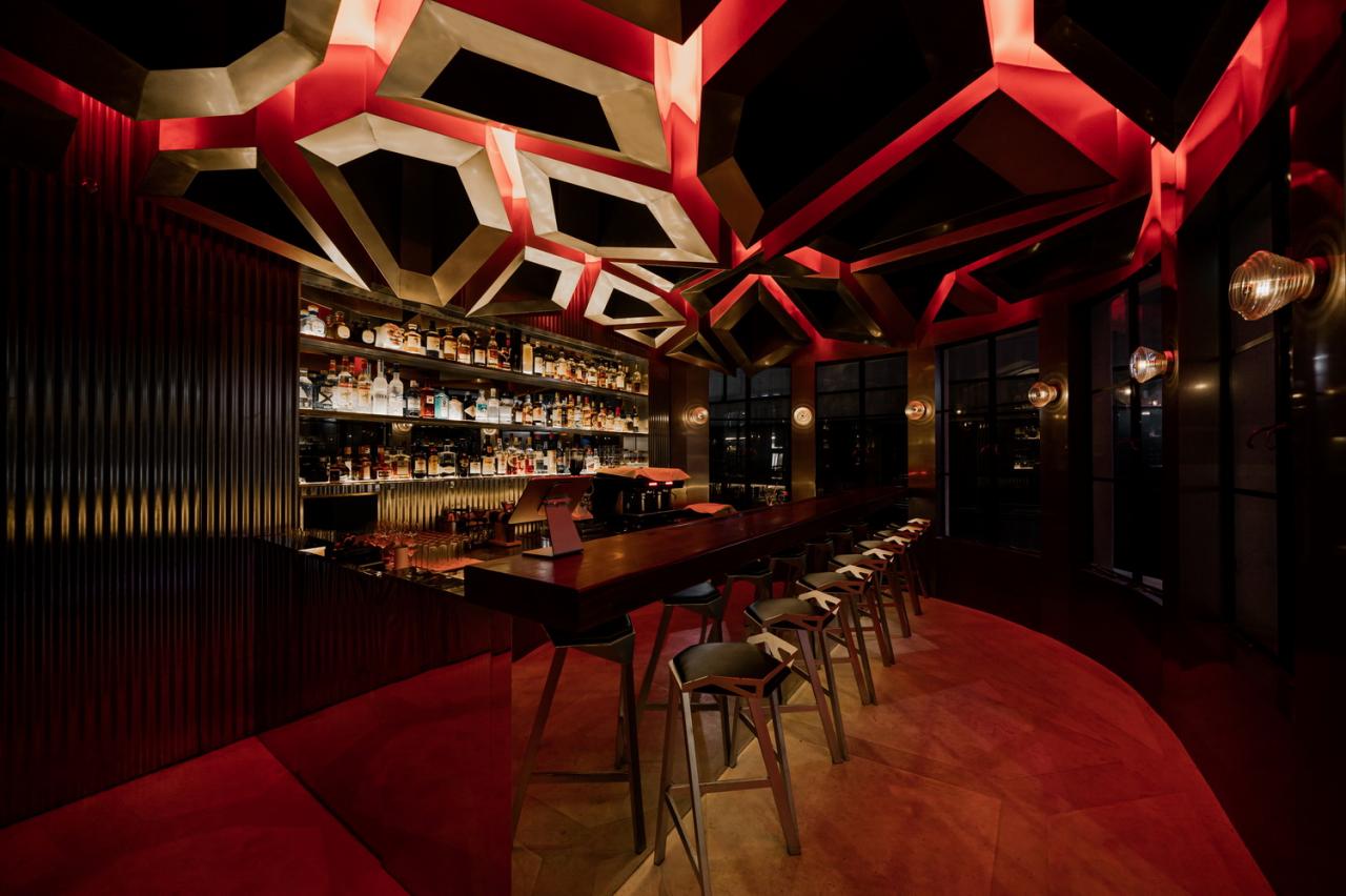 BIM建筑|KoRoVa Bar / 低态建筑