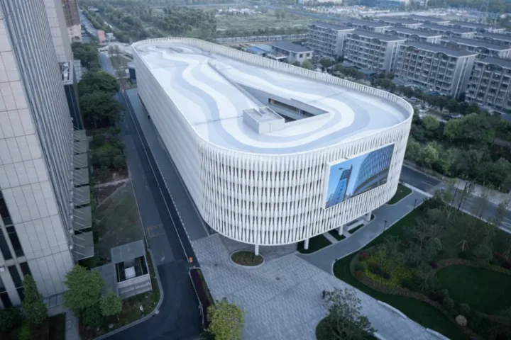 BIM建筑|来自停车楼的逆袭：杭州钱投海达停车楼 / 浙江大学建筑设计研究院有限公司
