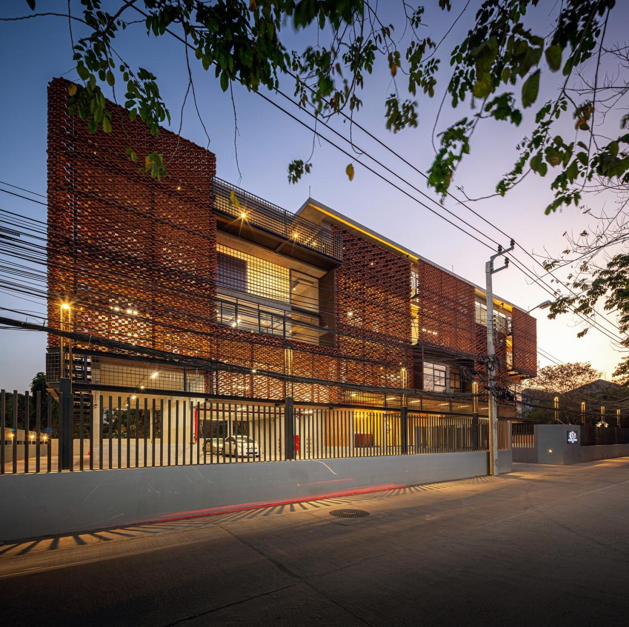 BIM建筑|MTL 办公室 / Junsekino Architect and Design