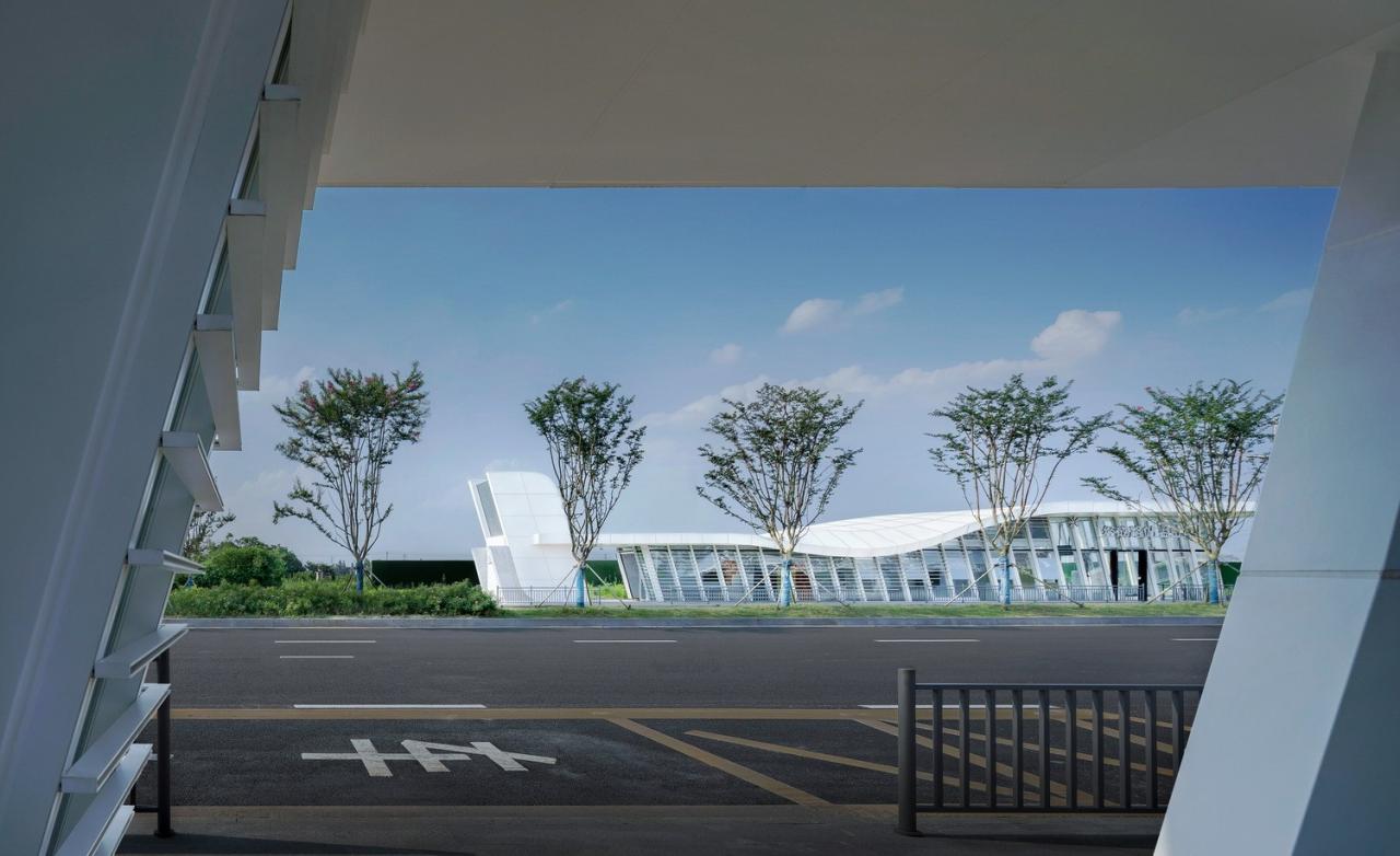 BIM建筑|有趣的等候：张家港高铁新城公交站台设计 / 中衡设计