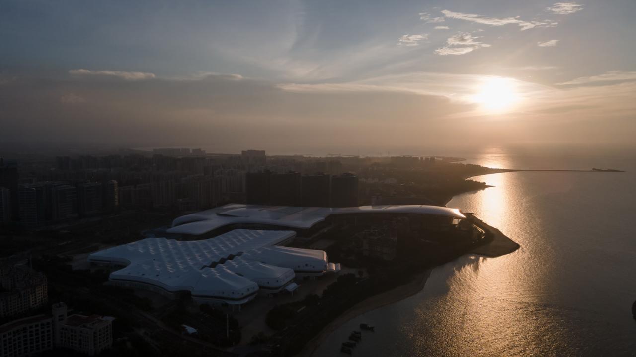 BIM建筑|海南国际会展中心二期 / 深圳H+L建筑工作室 + 柏涛设计