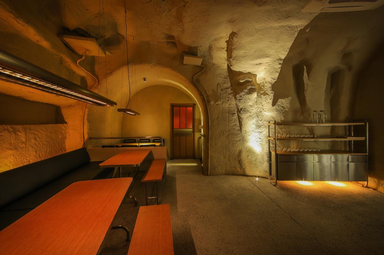 BIM建筑|Caver-防空洞里的酒吧 / itD studio