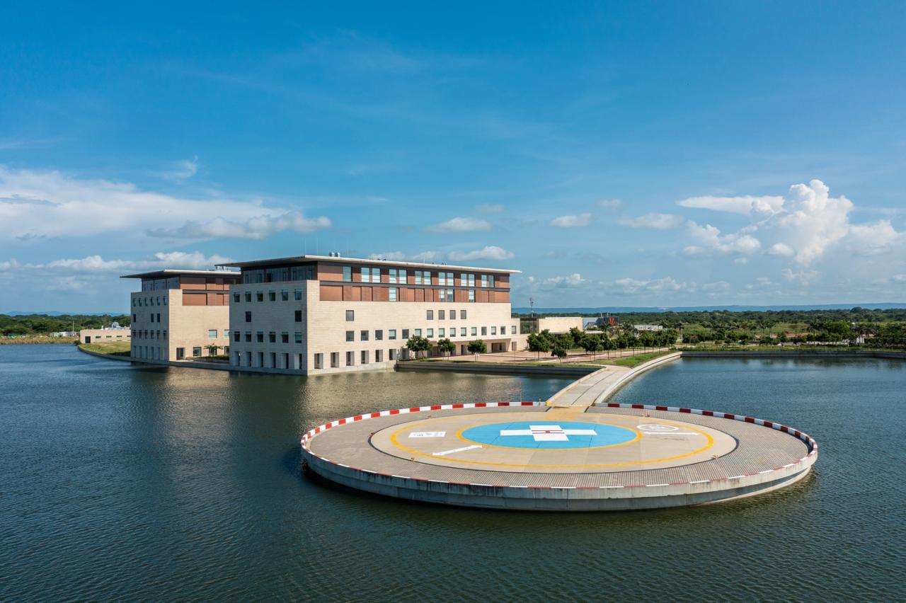 BIM建筑|花园式康复医院 / 萨夫迪建筑事务所