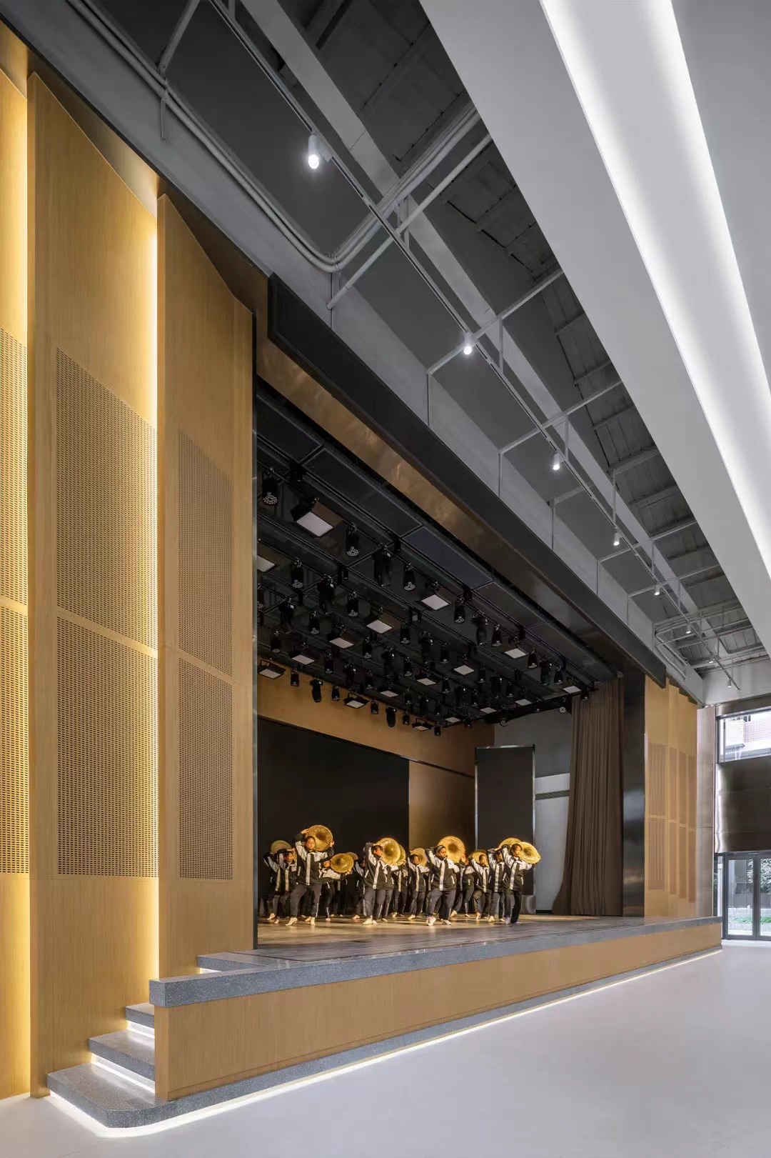 BIM建筑|回忆中学时光， 是否有陪伴着一座大礼堂？| UUA