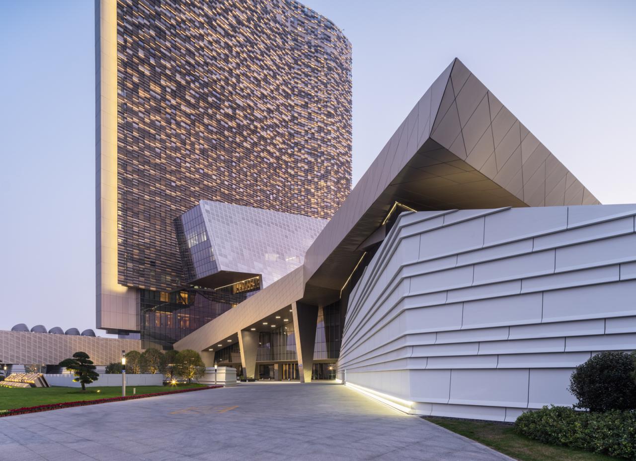 BIM建筑|扬子江国际会议中心 / Morphosis 墨菲西斯